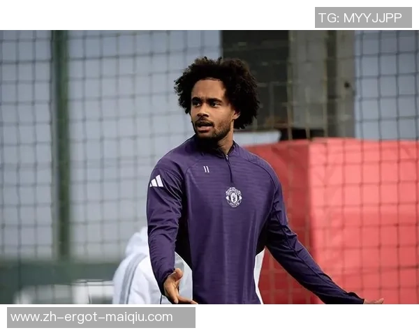 曝曼联卖齐尔克泽方案，罗马欲打包他和桑乔！夏窗可半亿签塞门约